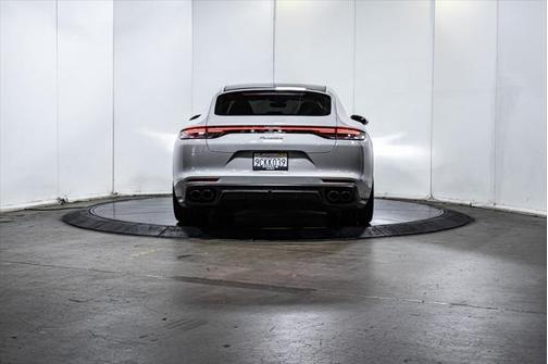 2022 Porsche Panamera