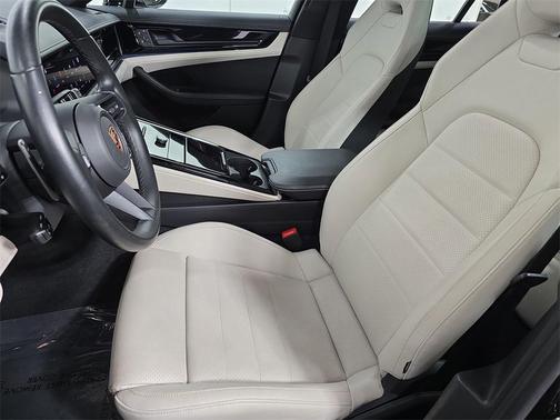 2024 Porsche Panamera 