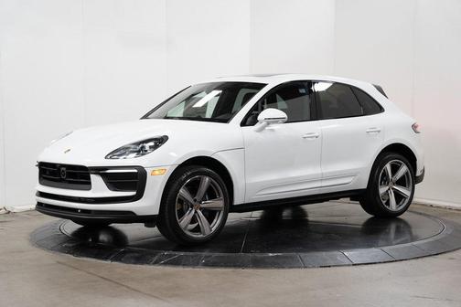 2024 Porsche Macan 