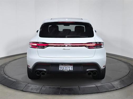 2024 Porsche Macan 