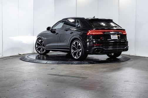 2024 Audi RS Q8 4.0T