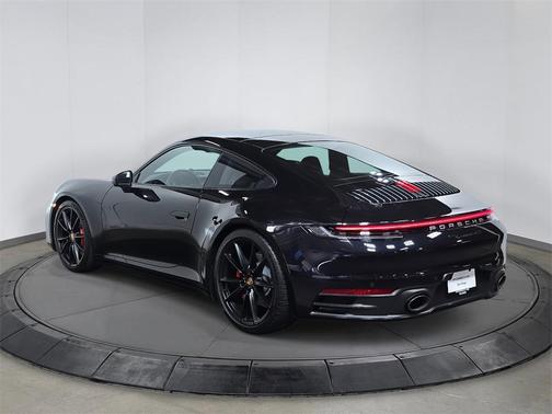 2020 Porsche 911 Carrera 4S