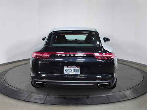 2020 Porsche Panamera 4