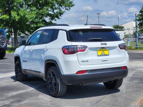 2025 Jeep Compass Latitude
