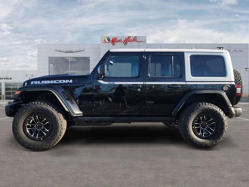 Black Clearcoat 2026 Jeep Wrangler Rubicon