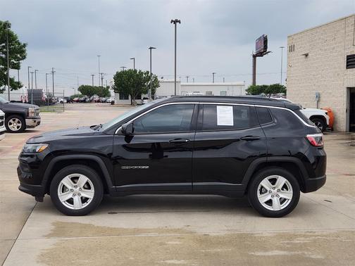 2022 Jeep Compass Latitude