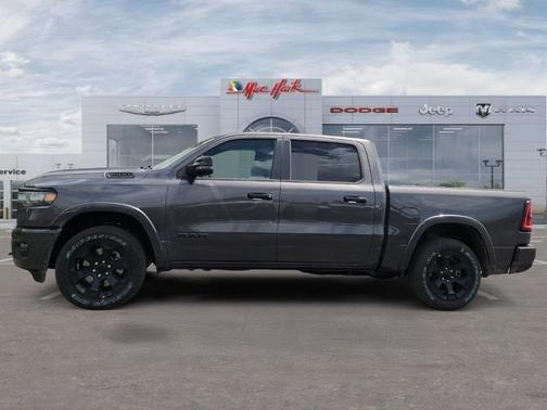 Granite Crystal Clearcoat Metallic 2026 RAM 1500 Big Horn/Lone Star