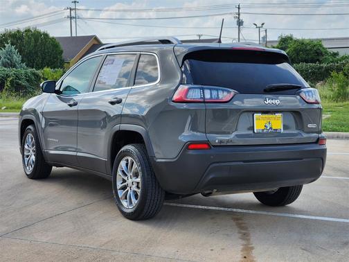 2021 Jeep Cherokee Latitude Plus