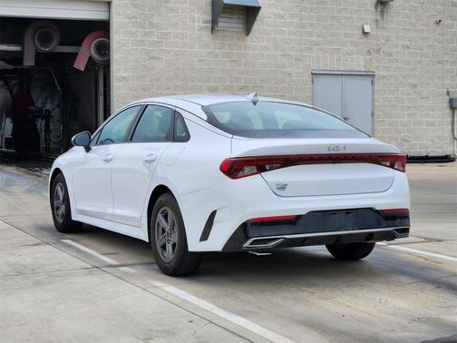 2022 Kia K5 LXS