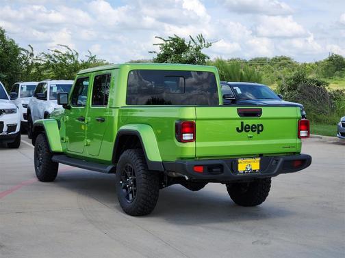 2025 Jeep Gladiator Sport