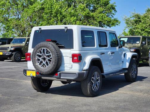 2025 Jeep Wrangler Sahara