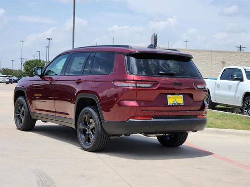 2025 Jeep Grand Cherokee L Laredo