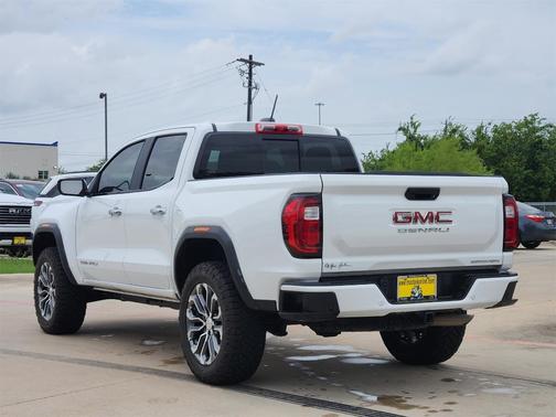2023 GMC Canyon Denali