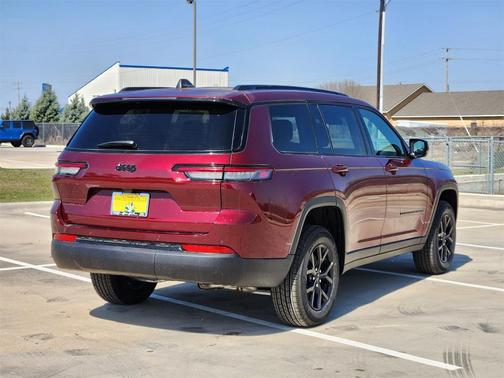 2025 Jeep Grand Cherokee L Laredo