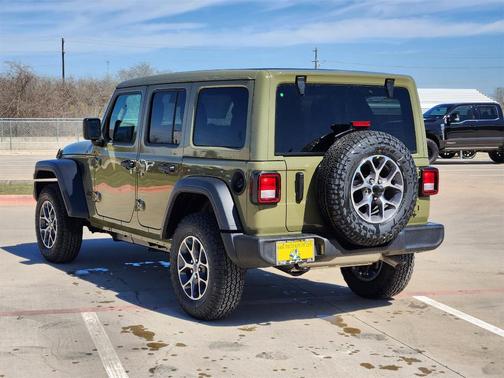 2025 Jeep Wrangler Sport
