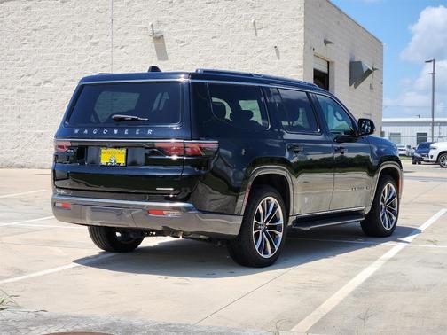 2022 Jeep Wagoneer Series II