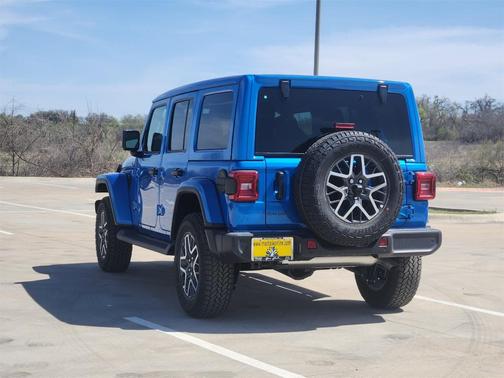 2025 Jeep Wrangler Sahara