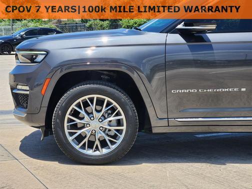 2022 Jeep Grand Cherokee Summit