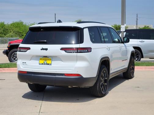 2024 Jeep Grand Cherokee L Laredo