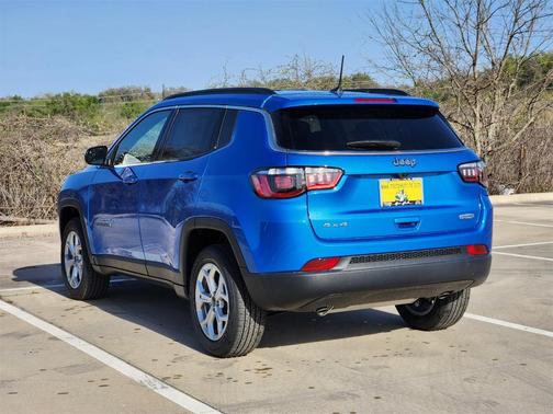 2025 Jeep Compass Latitude