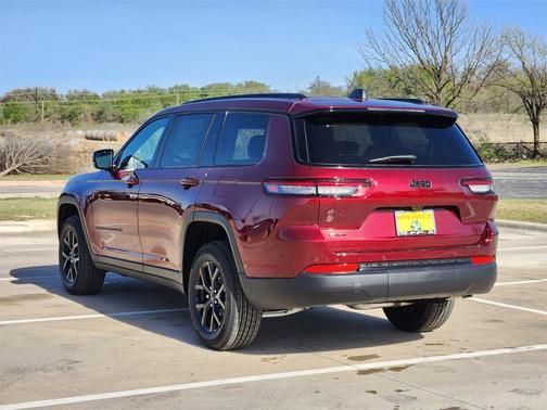 2025 Jeep Grand Cherokee L Laredo