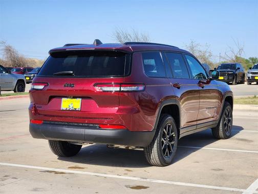 2025 Jeep Grand Cherokee L Laredo