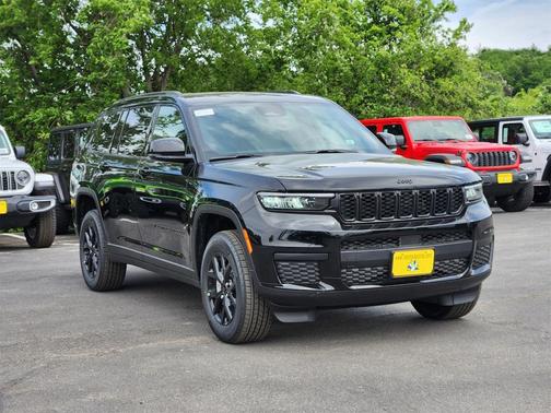 2025 Jeep Grand Cherokee L Laredo