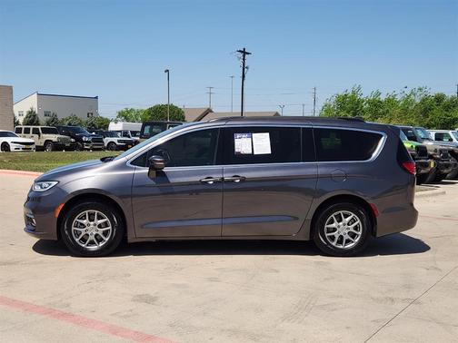 2021 Chrysler Pacifica Touring