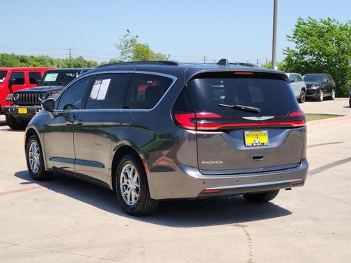 2021 Chrysler Pacifica Touring
