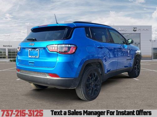 Hydro Blue Pearlcoat 2026 Jeep Compass Latitude