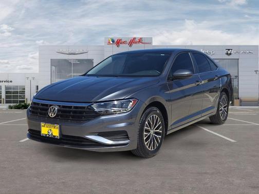 Platinum Gray Metallic 2021 Volkswagen Jetta 1.4T SE