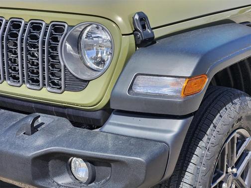 2025 Jeep Wrangler Sport RHD