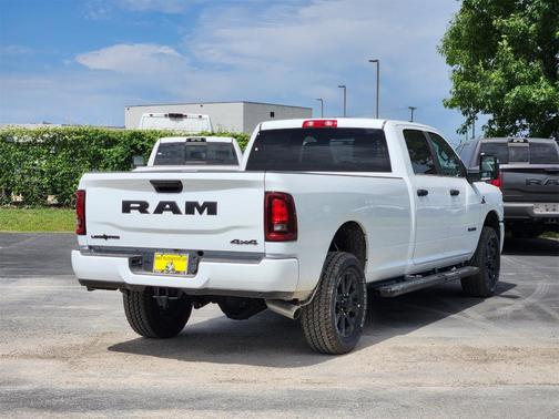 2025 RAM 3500 Big Horn