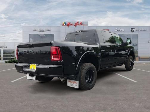 Diamond Black 2026 RAM 3500 Limited