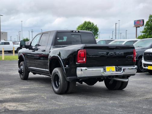 2025 RAM 3500 Limited