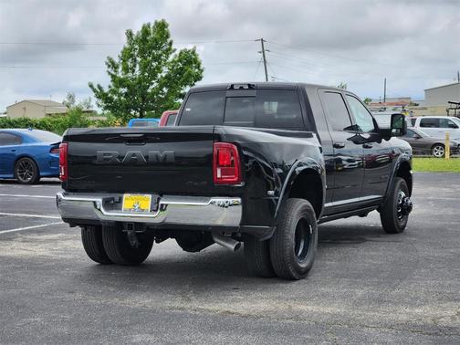 2025 RAM 3500 Limited