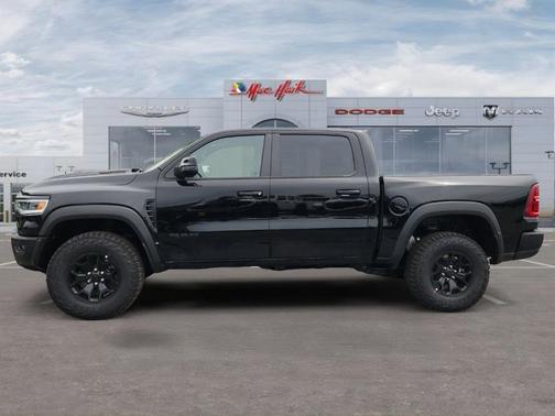 Diamond Black 2026 RAM 1500 RHO