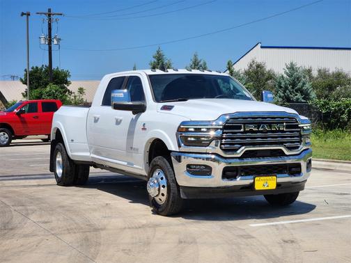 2025 RAM 3500 Limited