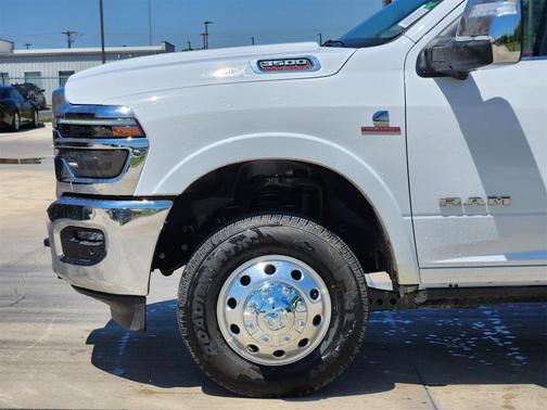 2025 RAM 3500 Limited