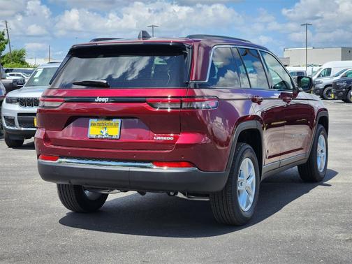 2025 Jeep Grand Cherokee Laredo X