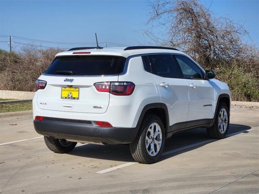 2025 Jeep Compass Latitude