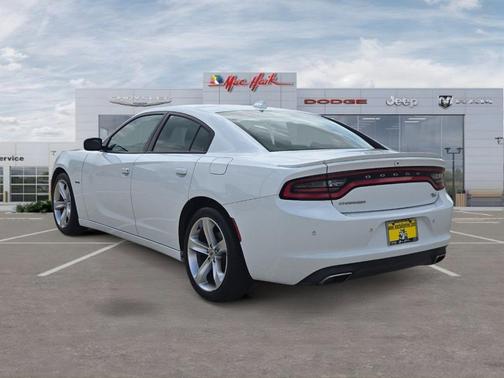 White Knuckle Clearcoat 2018 Dodge Charger R/T