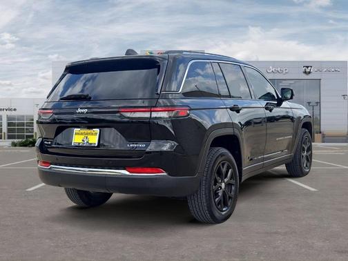 Diamond Black 2022 Jeep Grand Cherokee Limited