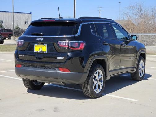 2025 Jeep Compass Latitude
