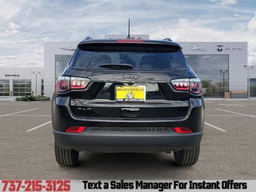 Diamond Black 2026 Jeep Compass Latitude