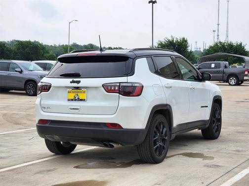 2022 Jeep Compass Altitude