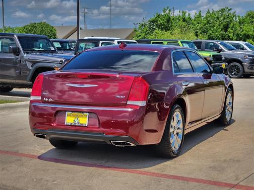 2019 Chrysler 300 Limited