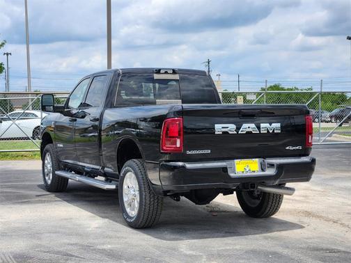 2025 RAM 3500 Laramie