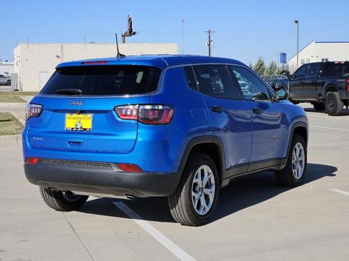 2025 Jeep Compass Sport