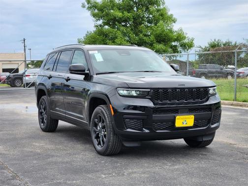 2025 Jeep Grand Cherokee L Laredo